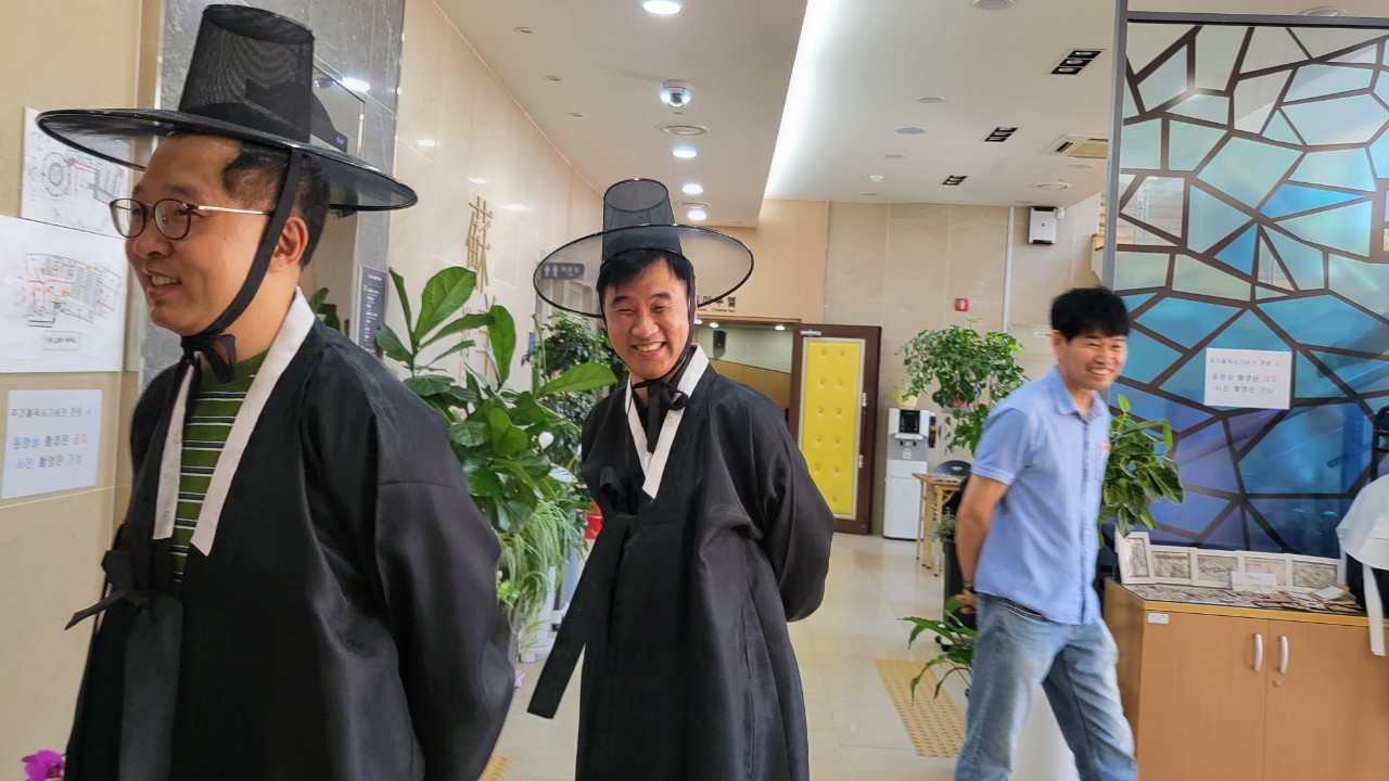 BandPhoto_2025_07_27_00_25_53.jpg